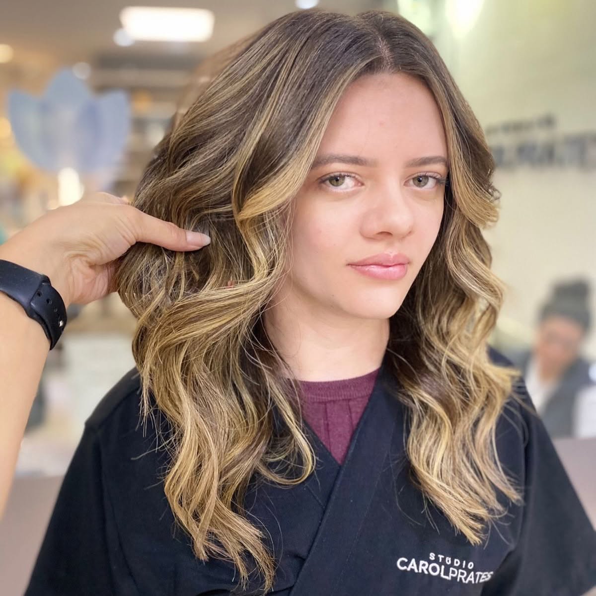 Balayage em Santa Efigênia: Técnica Francesa no Studio Carol Prates Balayage em Santa Efigênia: Técnica Francesa no Studio Carol Prates